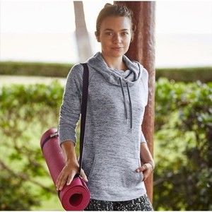 Athleta Techie Cowl Neck Hoodie Sweater in Grey Heather Sz Small kangaroo pocket